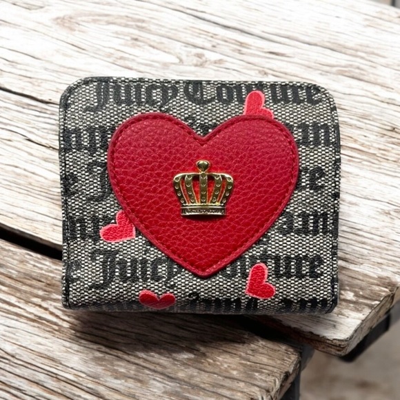 Juicy Couture Valentines Zip Around Wallet - Picture 1 of 4
